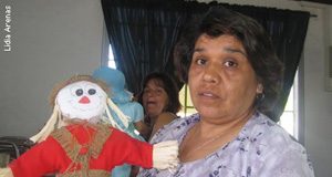 Mujeres microempresarias de Buin, desafían la falta de recursos y se convierten en un apoyo potente de sus familias. La señora Lidia Arenas afirma que con espíritu superación se puede vencer la pobreza.