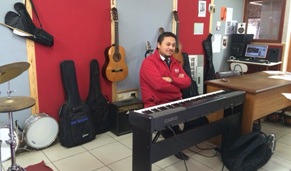 "La música es muy importante para mí pero mi familia es sagrada" confesó en la entrevista.